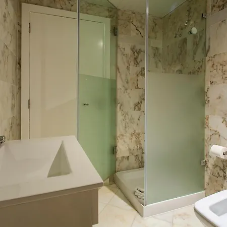 Chiado Patio 公寓 *